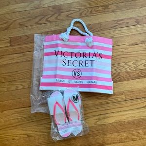 Victoria’s Secret, NWT, pink striped bag with pink and flip flops (M).
